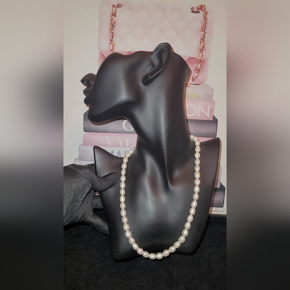 VINTAGE GENUINE PEARL CULTURE ✨️ EUC(ALREADY CLEANED POLISHED)EUC - Picture 5 of 10